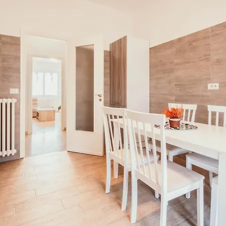 Daire La Casa Del Cuore - Lakeside Leisure & Business